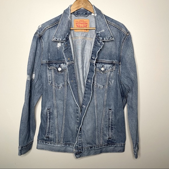Levi's Jackets & Blazers - Levi’s Distressed Denim Jacket Size 3XL